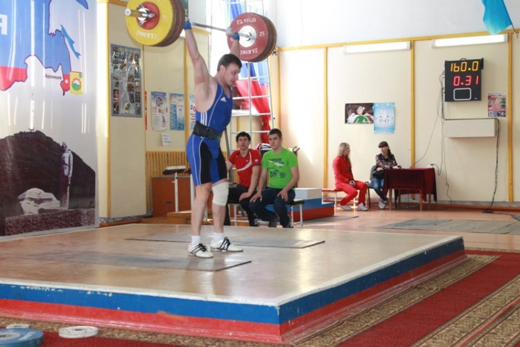 Чемпионат Приморского края по тяжёлой атлетике среди мужчин и женщин